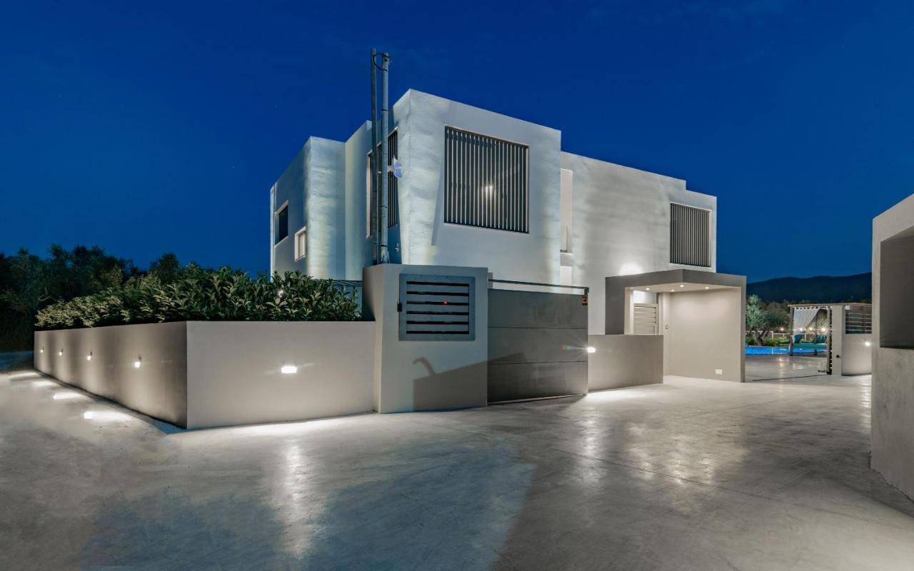 Antonia Villa - Luxurious Serenity With Private Pool, By Zantewize Kalipádhon المظهر الخارجي الصورة