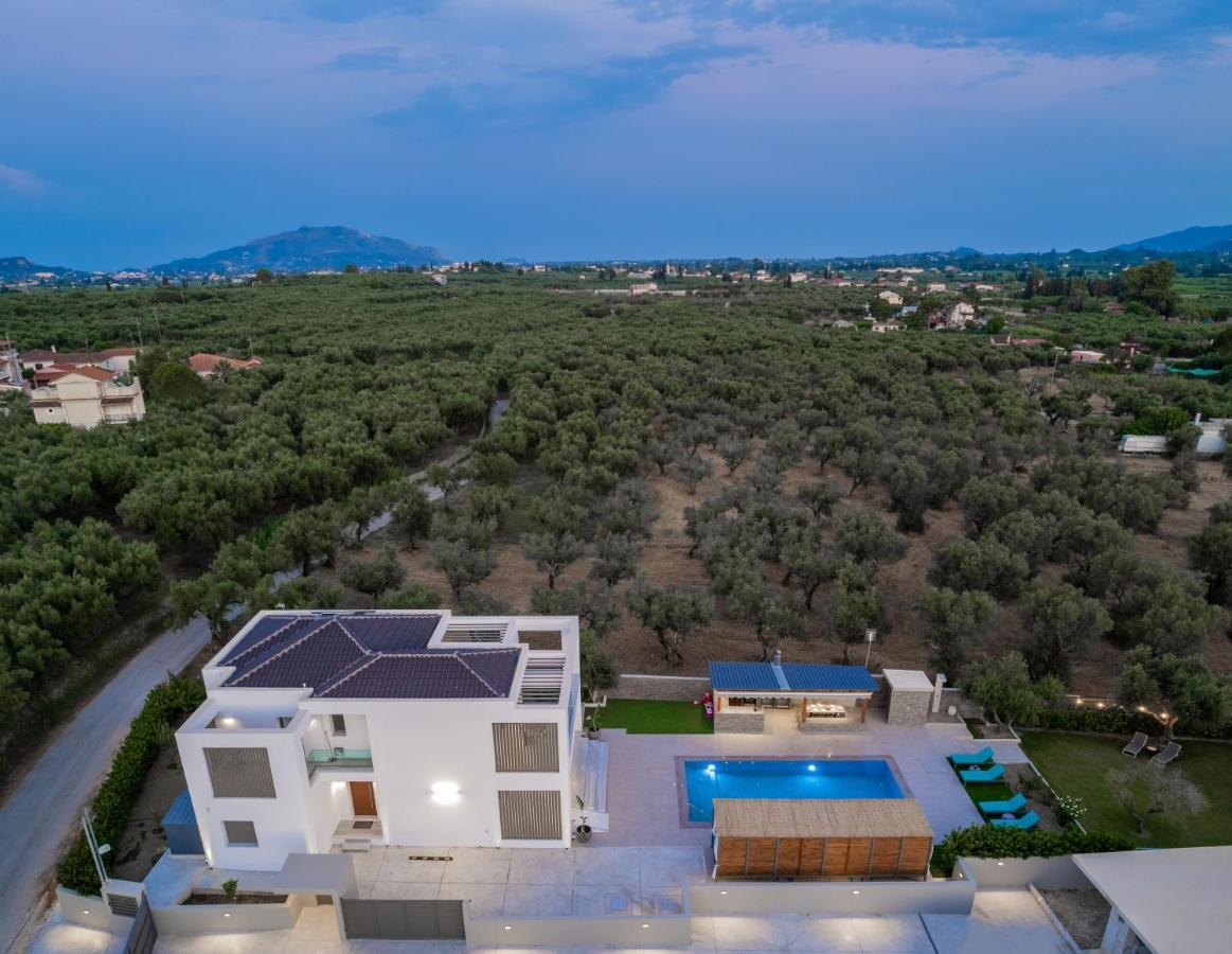 Antonia Villa - Luxurious Serenity With Private Pool, By Zantewize Kalipádhon المظهر الخارجي الصورة
