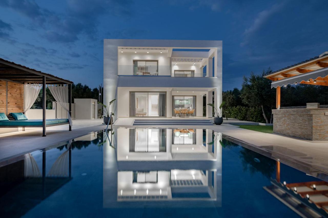 Antonia Villa - Luxurious Serenity With Private Pool, By Zantewize Kalipádhon المظهر الخارجي الصورة